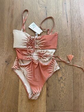 Cosita Linda one piece cut out. Canyon Sunset